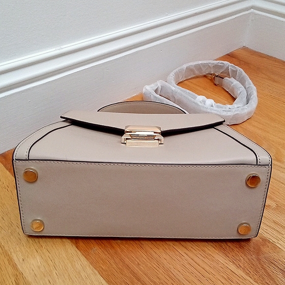 NEW! Michael Kors Whitney Fawn MD Satchel Leather - Picture 4 of 8